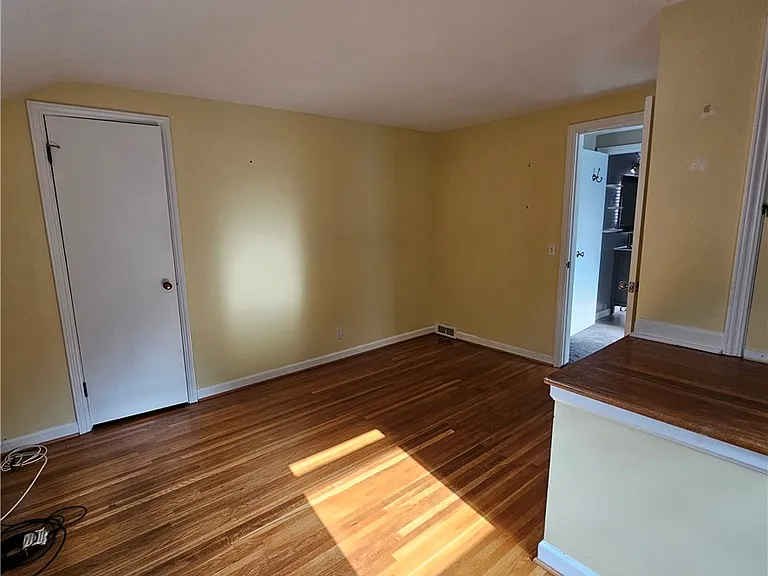 50 Greenview Dr — Photo 23