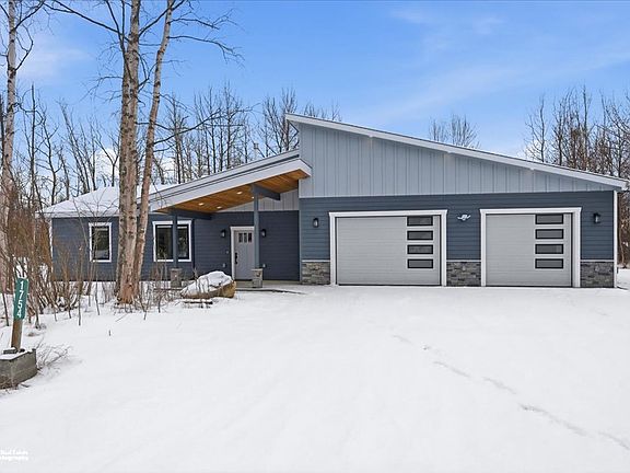 2nd image of 1754 E Mary Red Cir