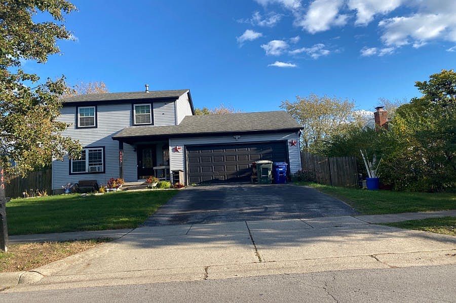 1st image of 4405 Hickory Wood Dr