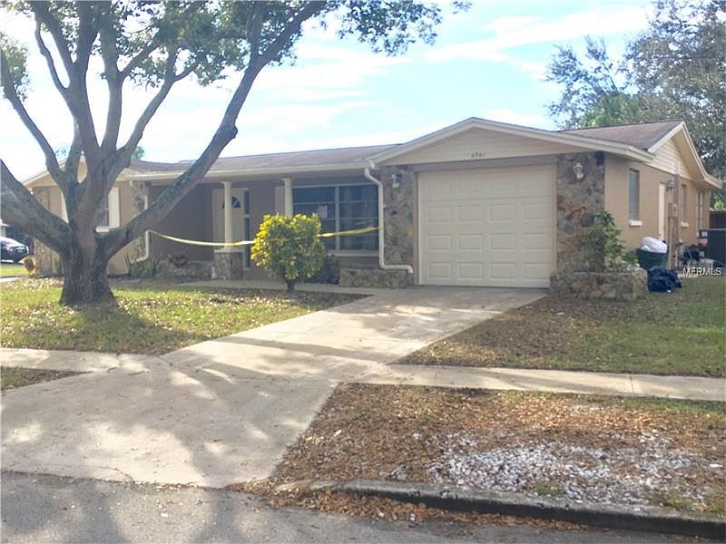 2nd image of 4541 Daphne St