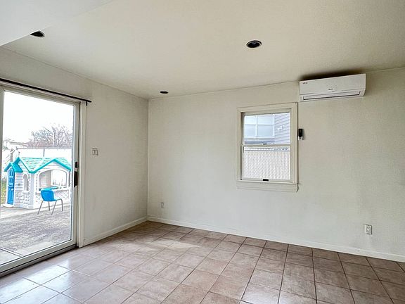 4th image of 170 Amsterdam Ave APT 1