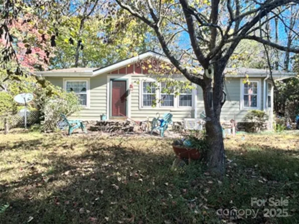 2559 Lower Gabriels Creek Rd, Mars Hill, NC 28754