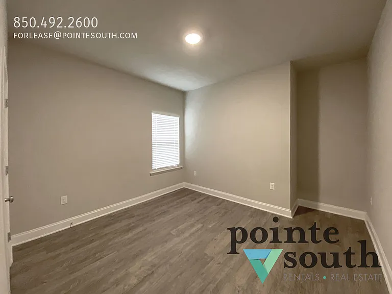 31436 Memphis Loop — Photo 14