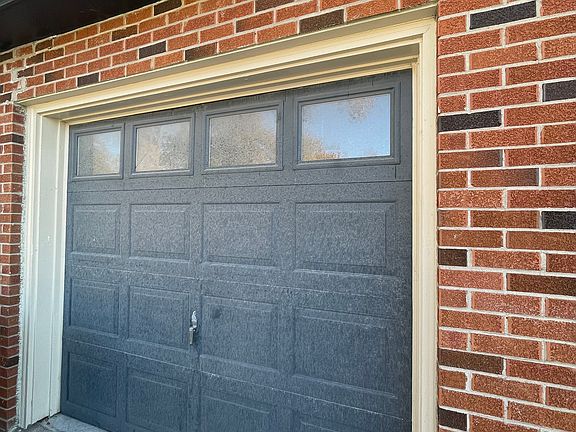 5th image of 2578 Montana St