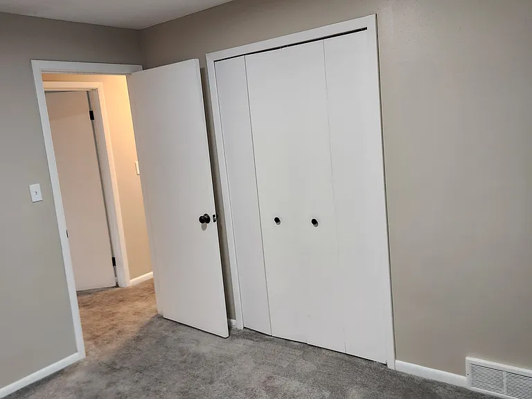BR 2 - 03 New paint throughout, modern accessible beige by Sherwin Williams! New LED Light and door hardware, NEW Blinds.
