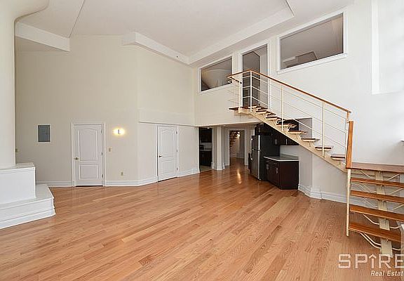 3rd image of 19-19 24th Ave #L106