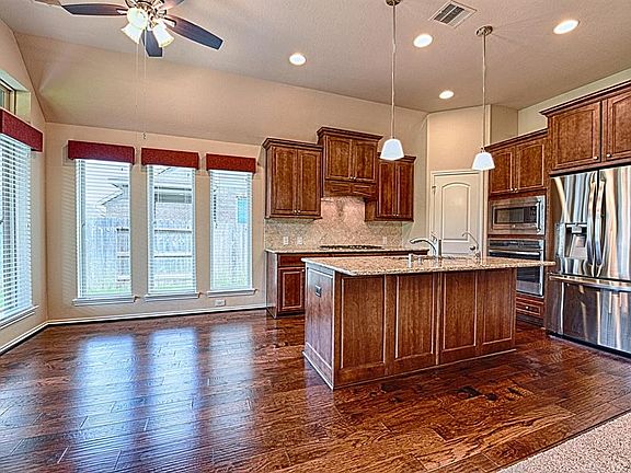 3rd image of 13502 Canyon Gale Ln