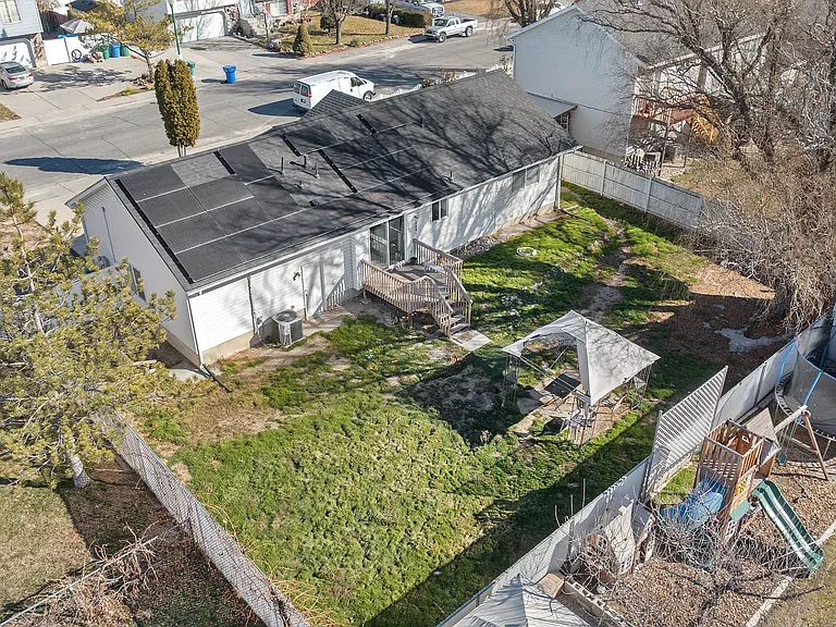 722 S 1370 W — Photo 13