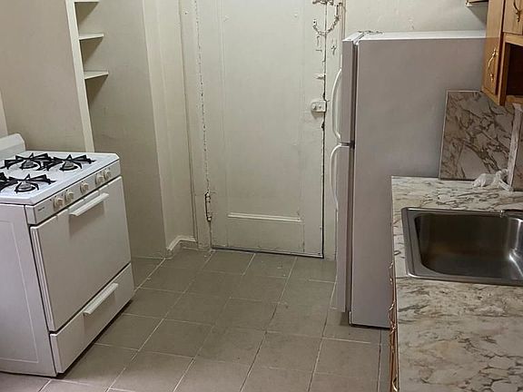5th image of 118-65 Metropolitan Ave #2