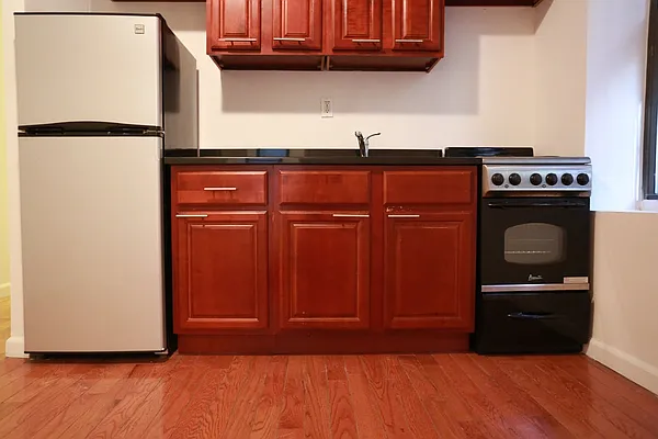 Rented by Bold New York | media 4