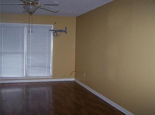 1st image of 3844 Redbud Ln