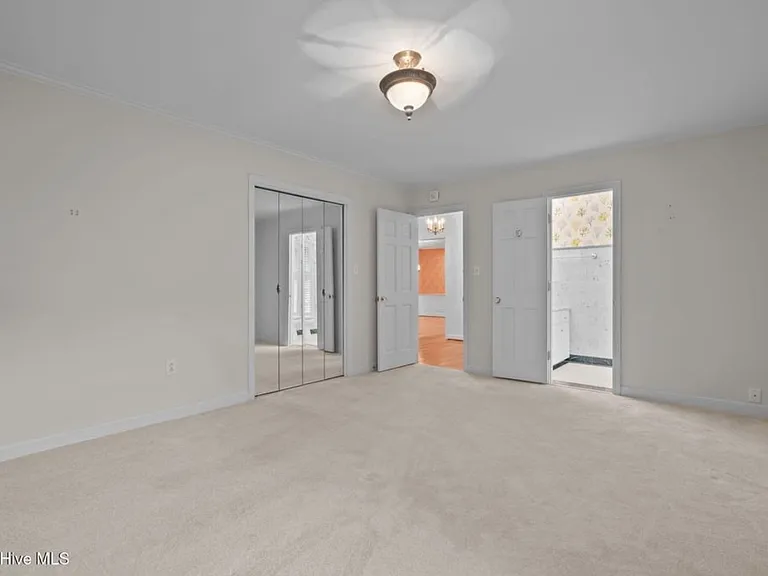 503 Scotland Ave — Photo 22