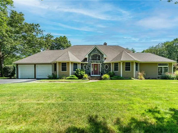 41 Edies Ln, Exeter, RI 02822