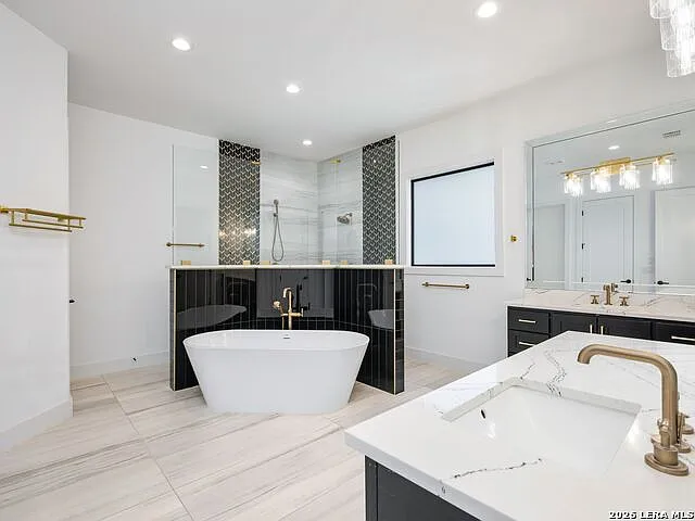 111 Wellesley Lndg — Photo 32