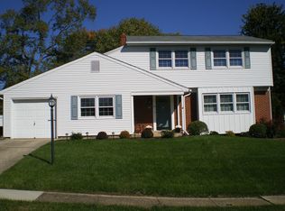 11 Aronimink Dr, Newark, DE 19711