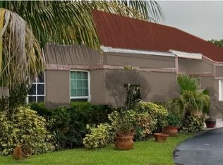 9251 S Cypress Cir, Miramar, FL 33025
