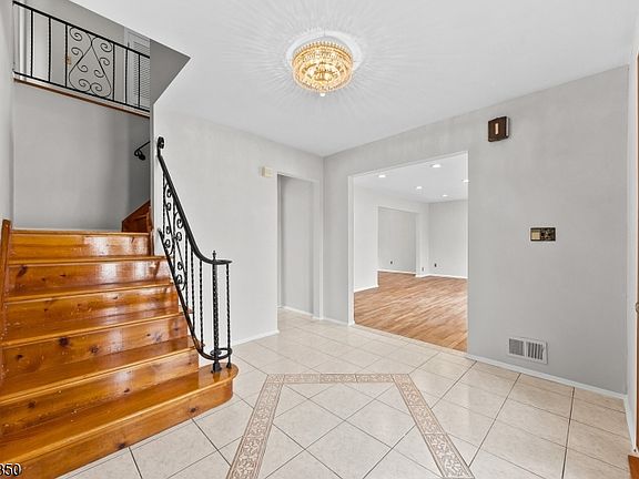 4th image of 350 Parsippany Blvd