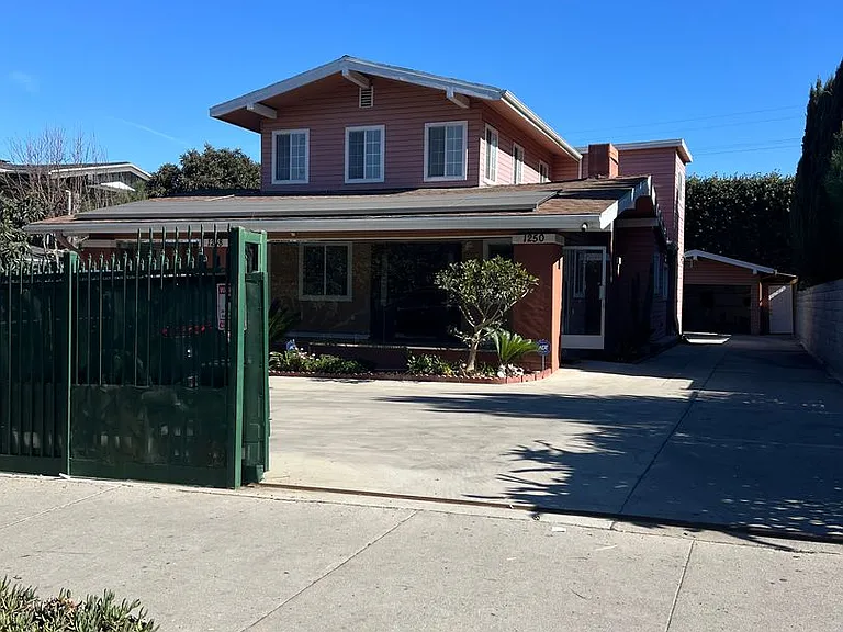 1248 S Manhattan Pl — Photo 1
