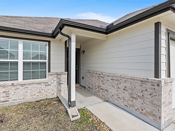 4th image of 995 Rice Dr