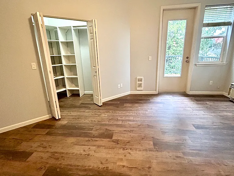 Walk in closet, bedroom 2