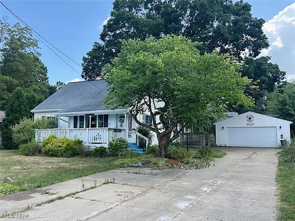 479 Ewart Rd, Akron, OH 44312