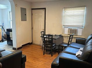 10237 187th St, Hollis, NY 11423