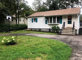 23 Brookwood Rd, Stanhope, NJ 07874