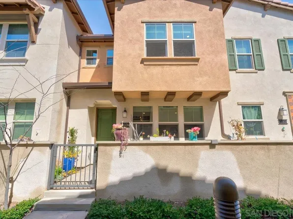 1092 Delpy View Point, Vista, CA 92084