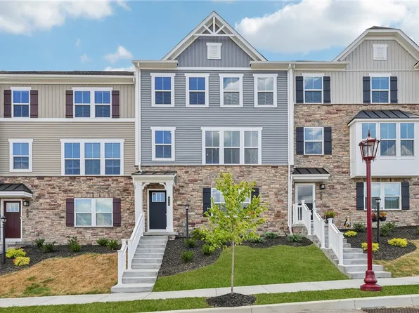 414 Nolan Cir, Cranberry Township, PA 16066