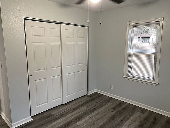 4th image of 2033 W Blackberry Ln