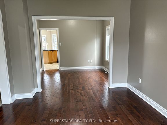 5th image of 98 Joseph Cres