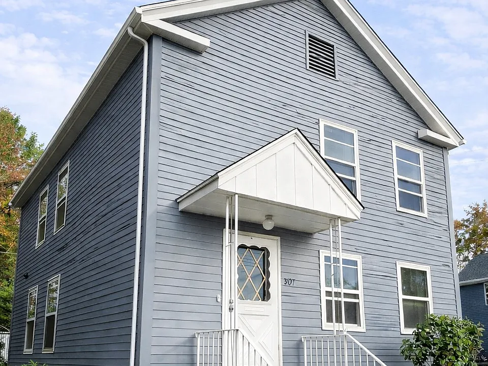10 Farm Hill Rd #2
