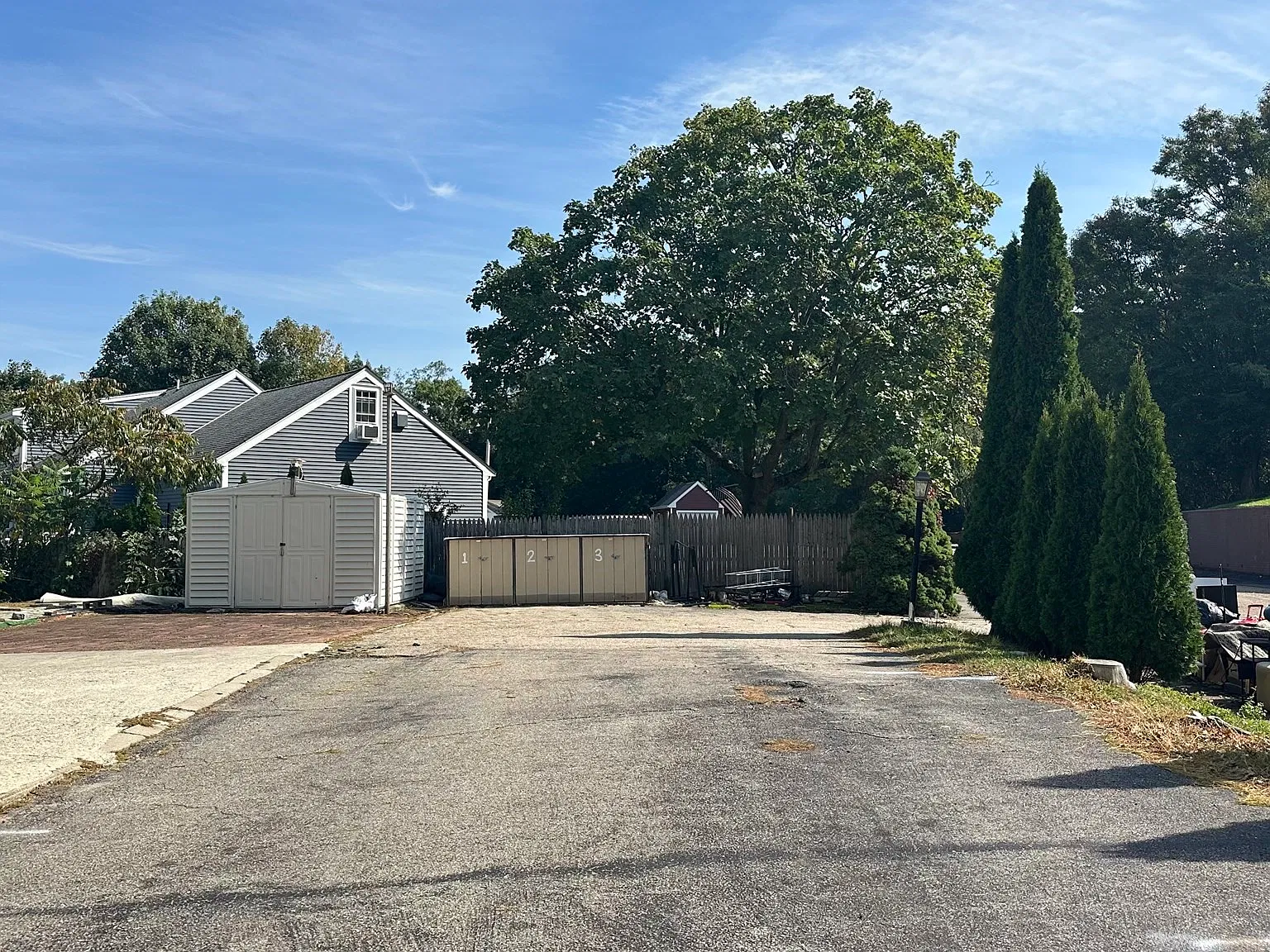 2 bed, 1000 sqft, $2,200 — Photo 2
