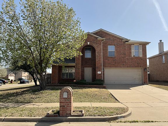 2nd image of 2407 Canyon Springs Dr