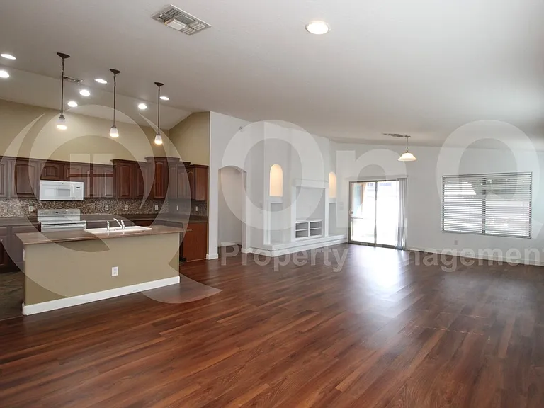 4631 E Buckboard Ct — Photo 11