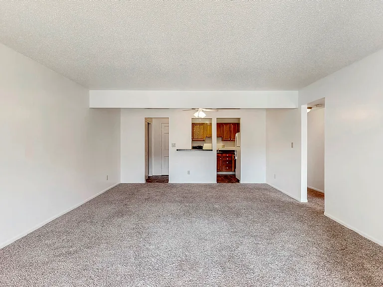 The 31st Street Apartments — Photo 16