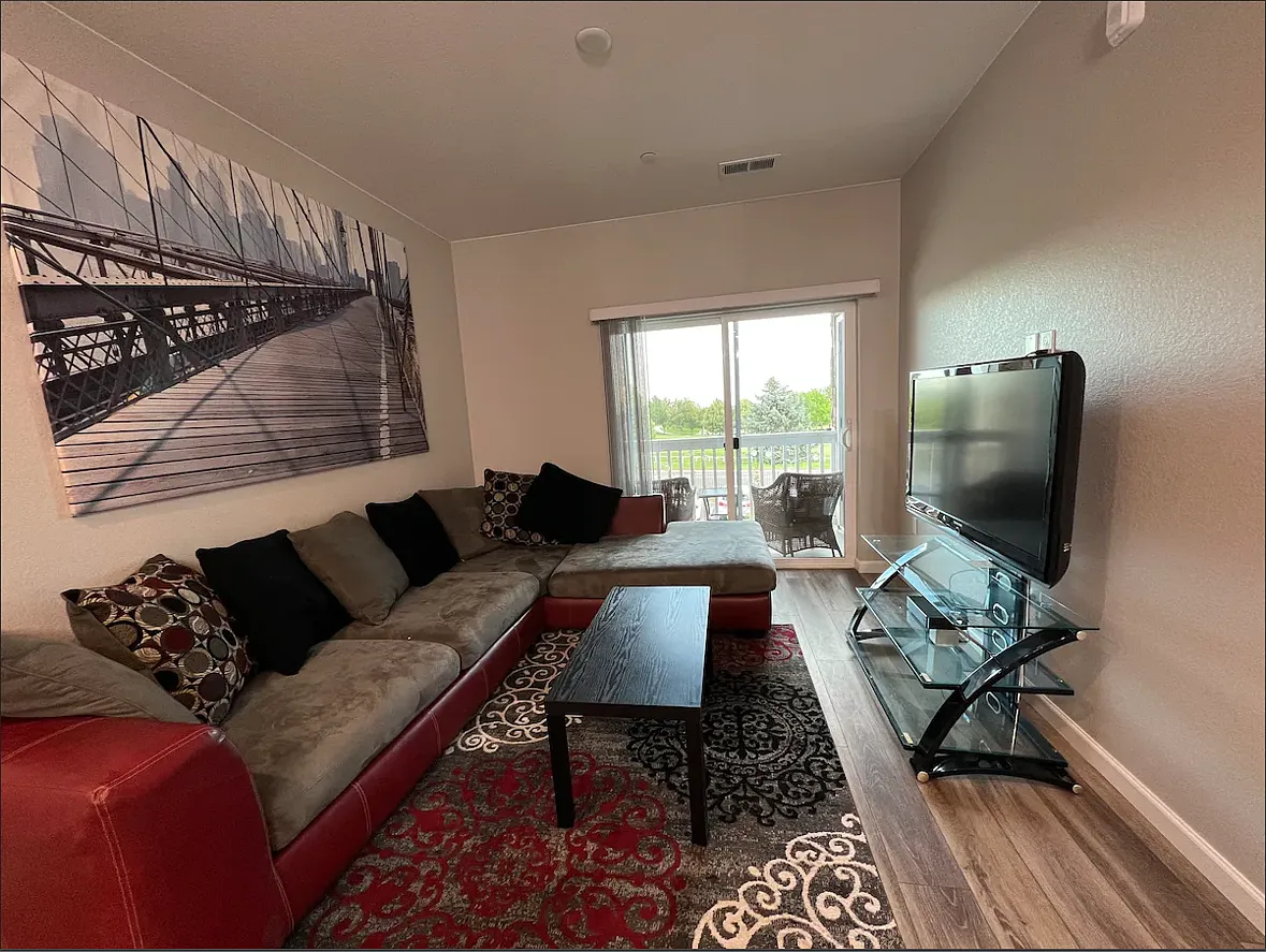 2 bed, $2,900 — Photo 1