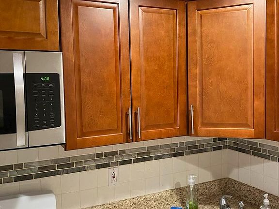 2nd image of 11 Juniper St