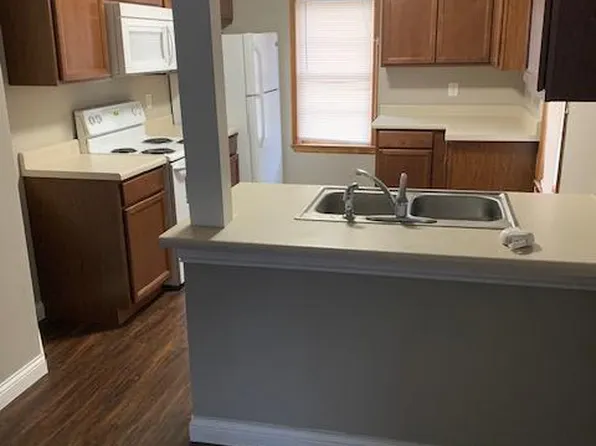 631 E Main St #201, Jasonville, IN 47438