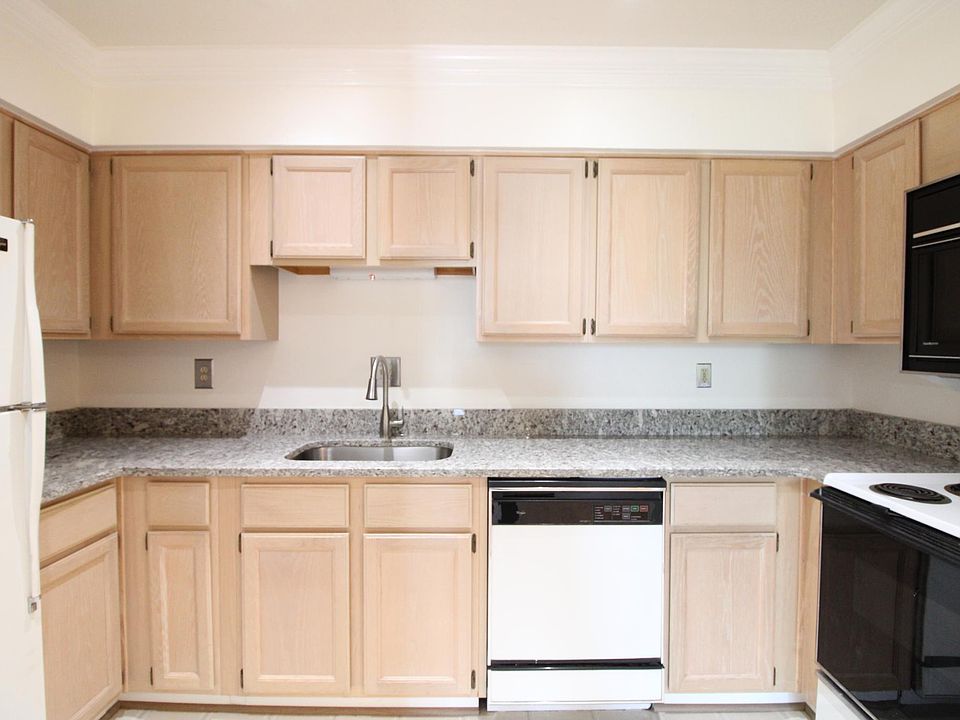 1st image of 3115 Patrick Henry Dr APT 531