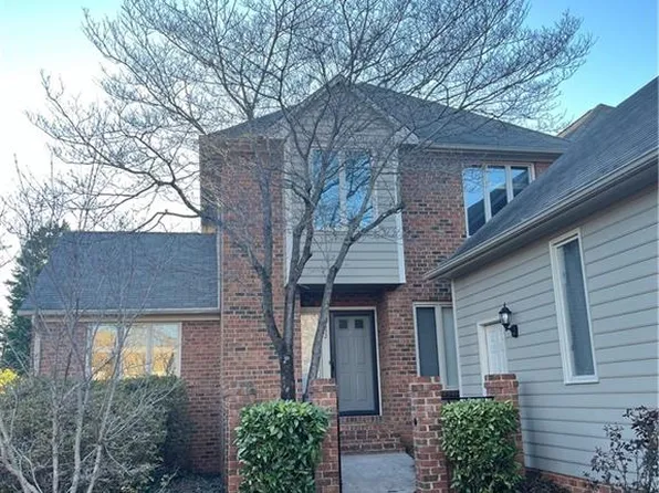 632 Croston Dr, Winston Salem, NC 27104