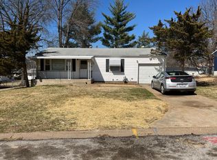 627 Gleason Dr, Saint Louis, MO 63137