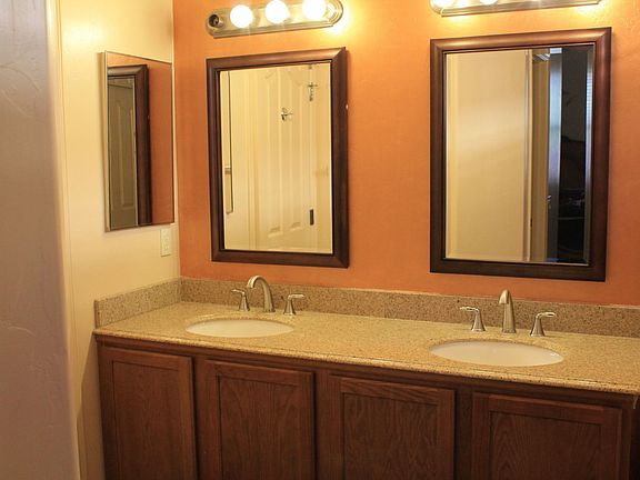 Granite in master bath