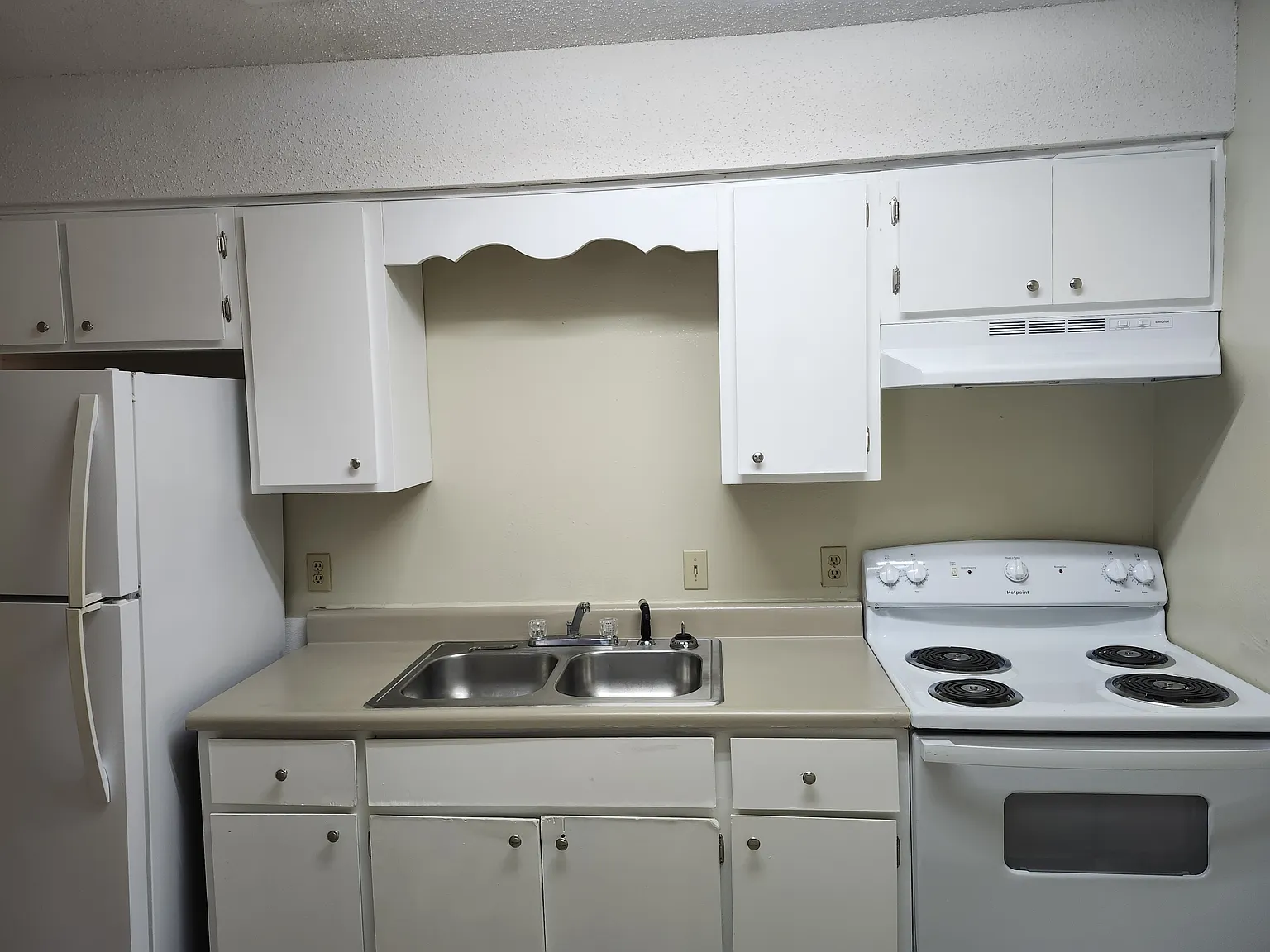 1 bed, 700 sqft, $1,190 — Photo 1