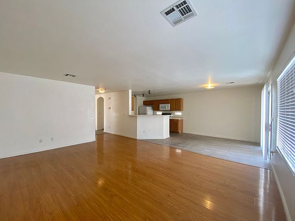 3rd image of 4790 Thackerville Ave