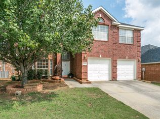 12721 Beech Tree Ln, Euless, TX 76040