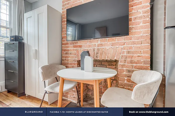 Rented by The Blueground | media 13