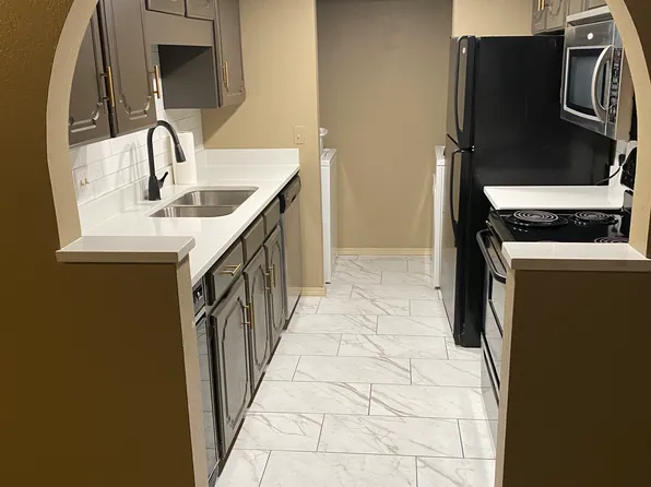 931 W Parkway Dr, Stillwater, OK 74075