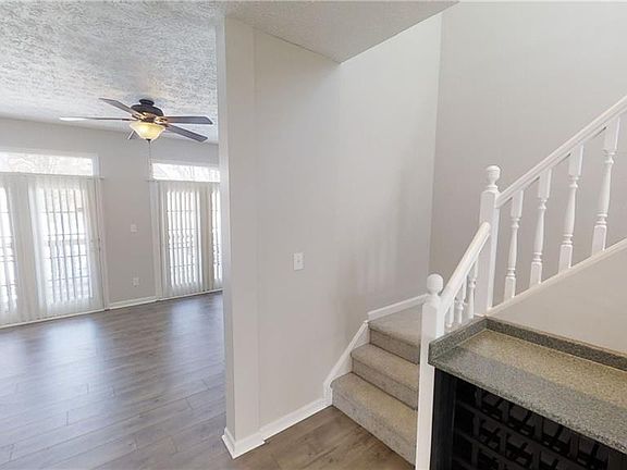 5th image of 10080 Youngwood Ln