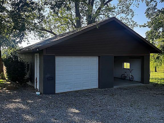 5th image of 3002 Kings Mill Rd